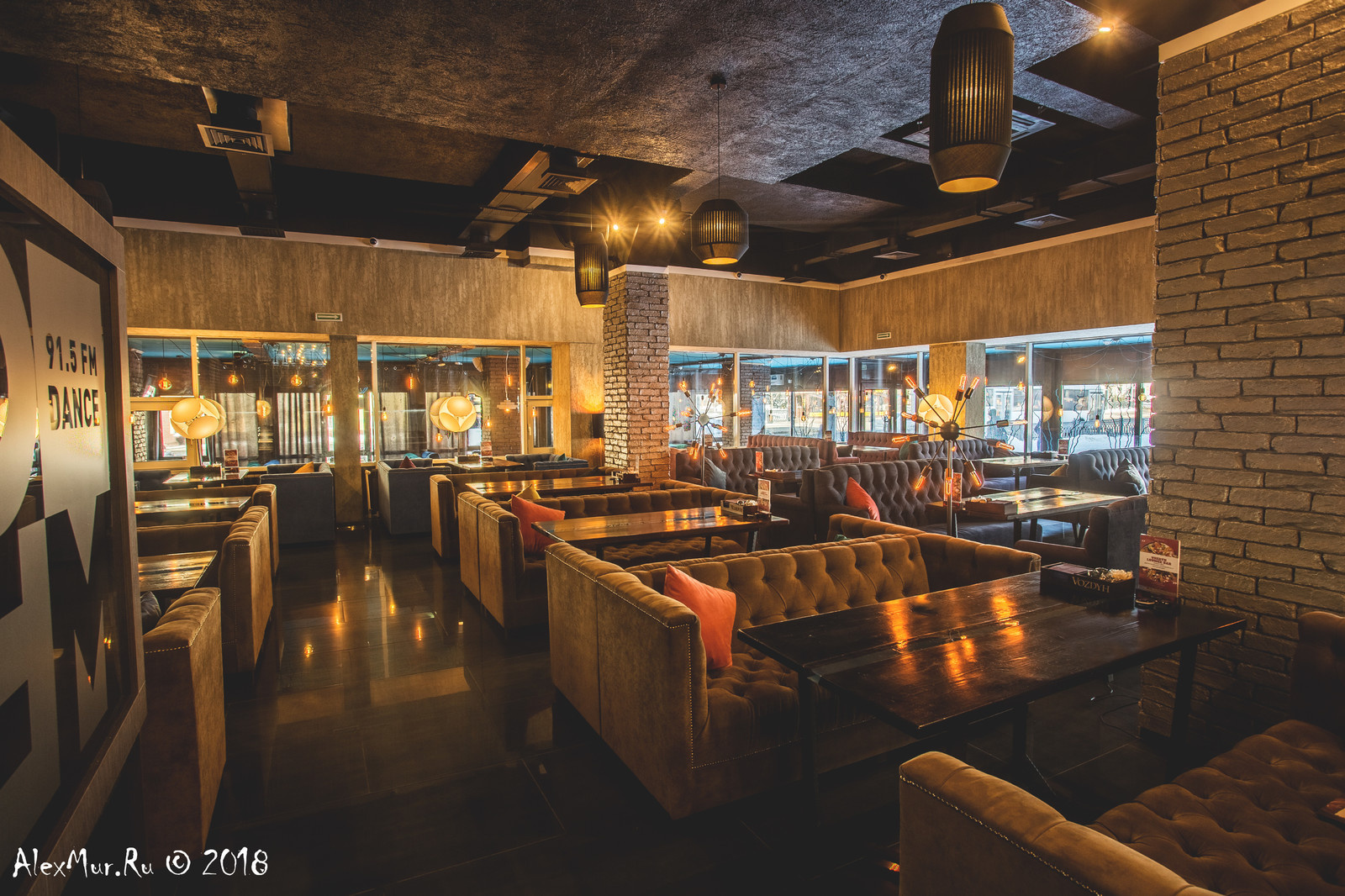 Интерьерные фотографии ресторана "Vozdyh"