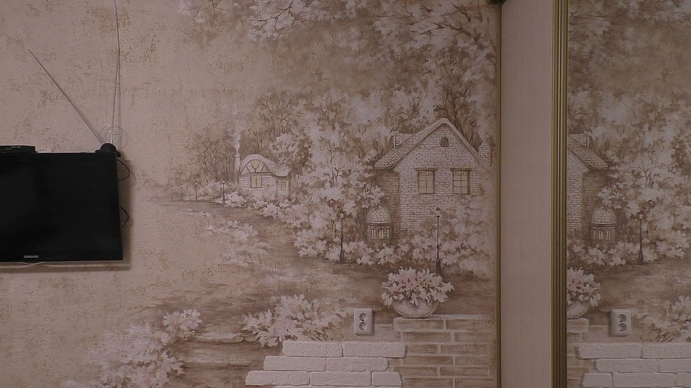 Монохромная роспись стен