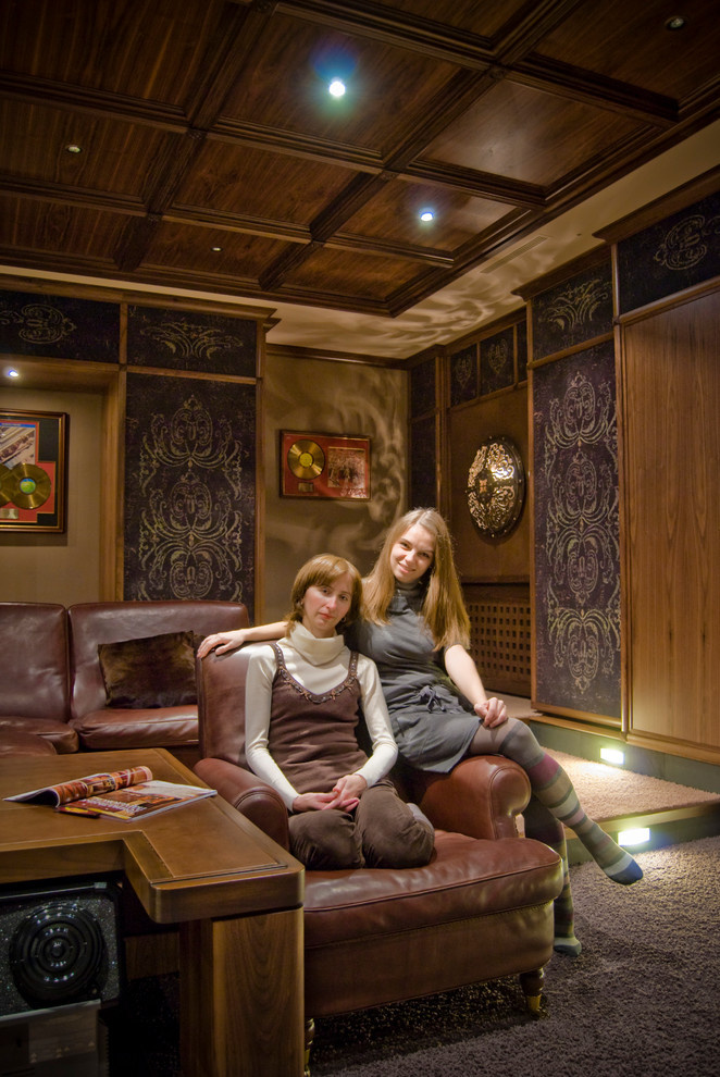 Кинотеатр в частном доме в соавторстве с Анастасией Гавриловой