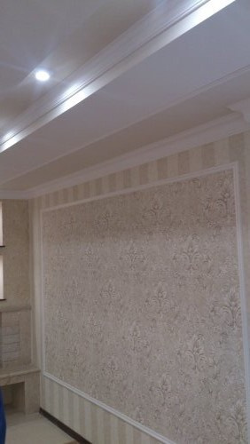 внутренняя отделка с элементами лепнины