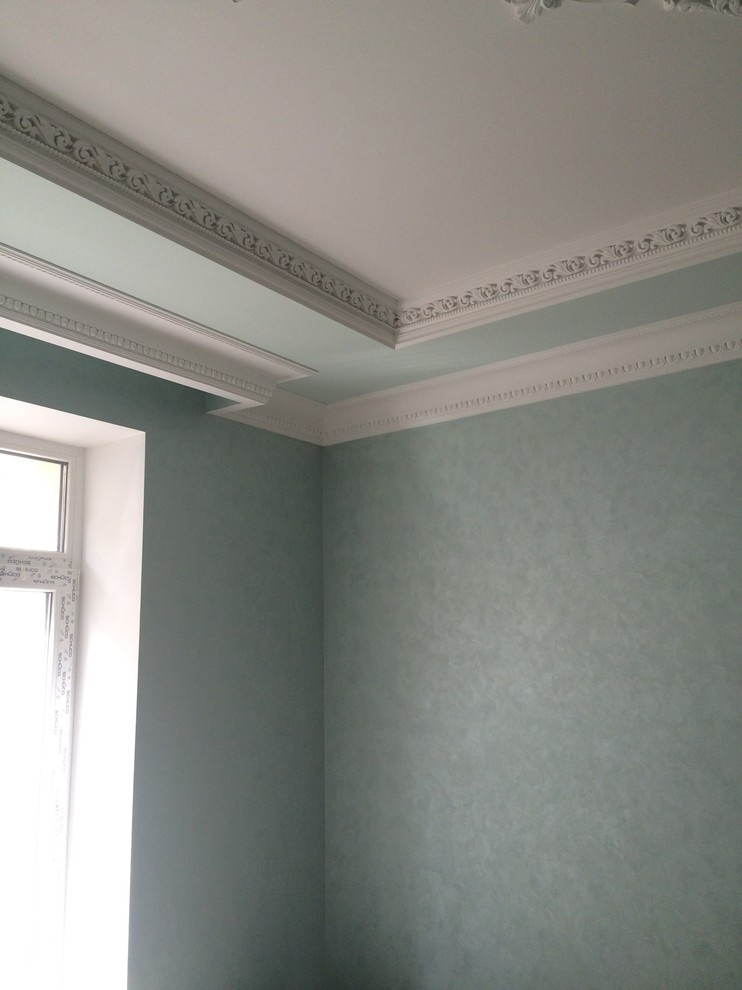 внутренняя отделка с элементами лепнины