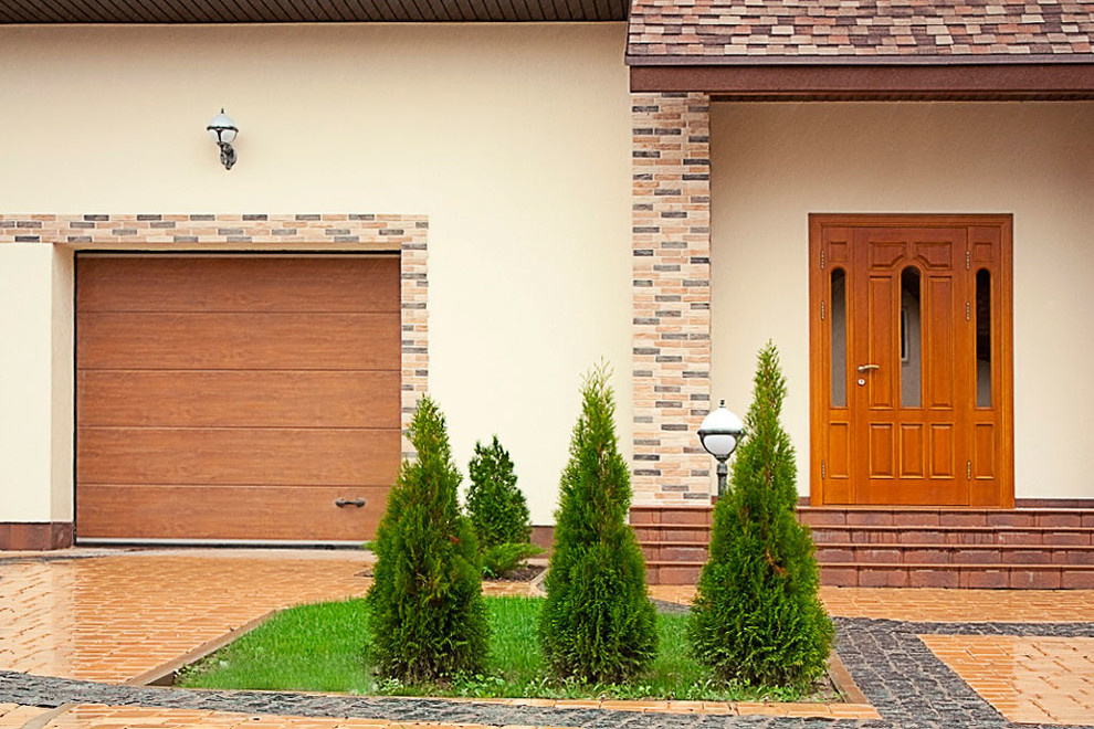 Секционные ворота