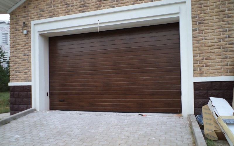 Секционные ворота