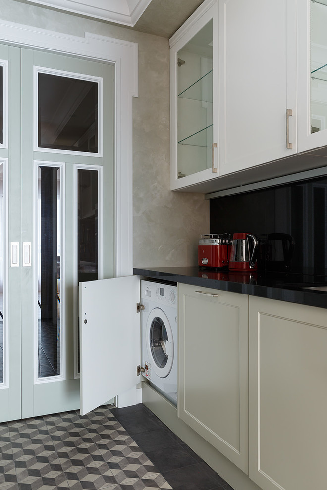 Есть решение: 9 вариантов, где проходная кухня рядом с коридором