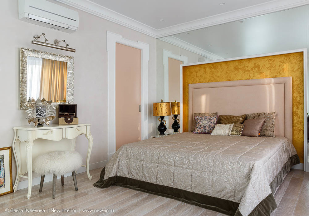 Квартира с птицами для студентки - 89,48 м²