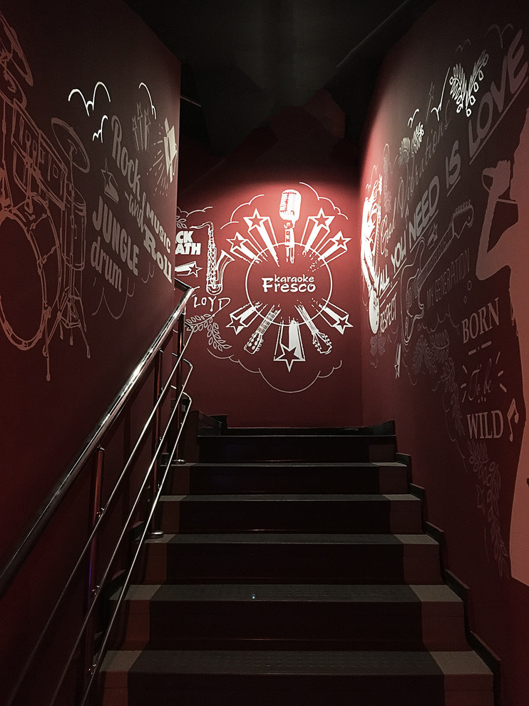 Трафаретная роспись караоке