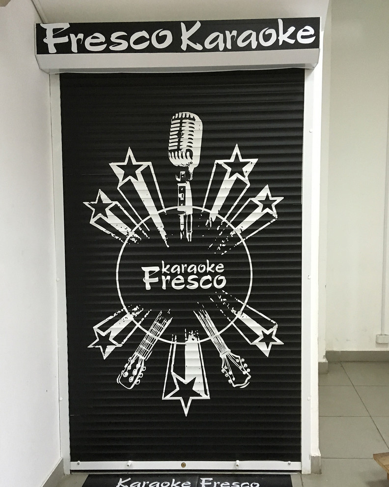 Трафаретная роспись караоке