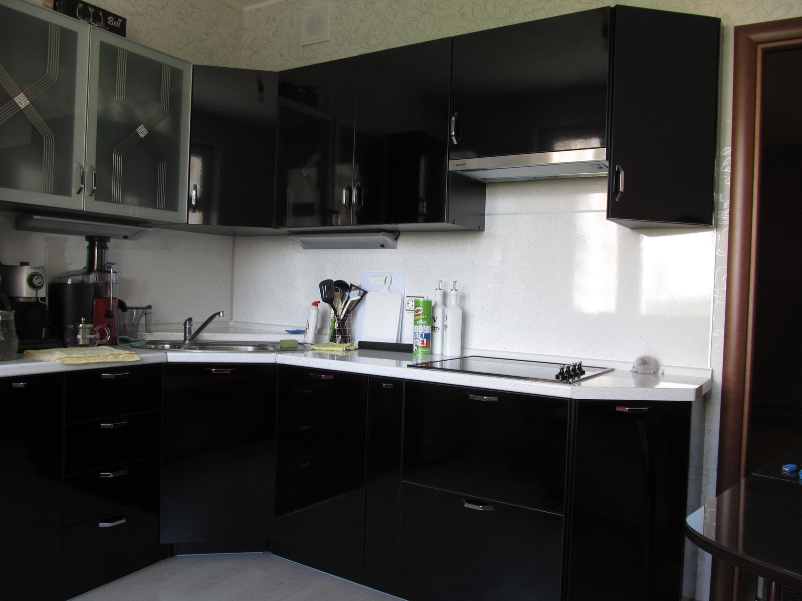 Кухни из пластика