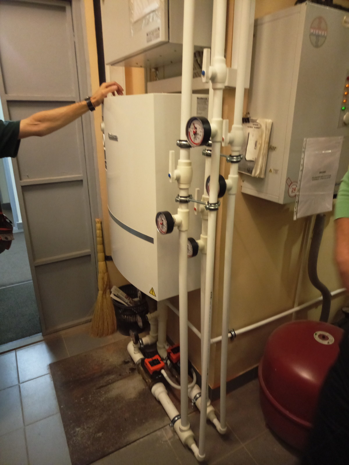 Система автоматической фильтрации и резервного отопления частного дома