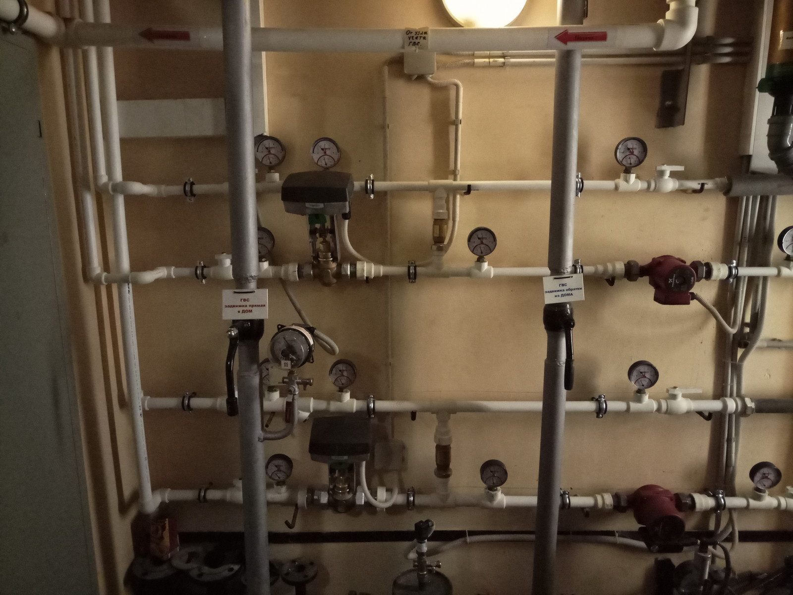Система автоматической фильтрации и резервного отопления частного дома