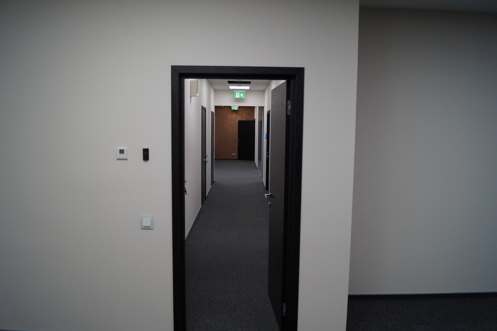 Вентиляция и кондиционирование офисной зоны