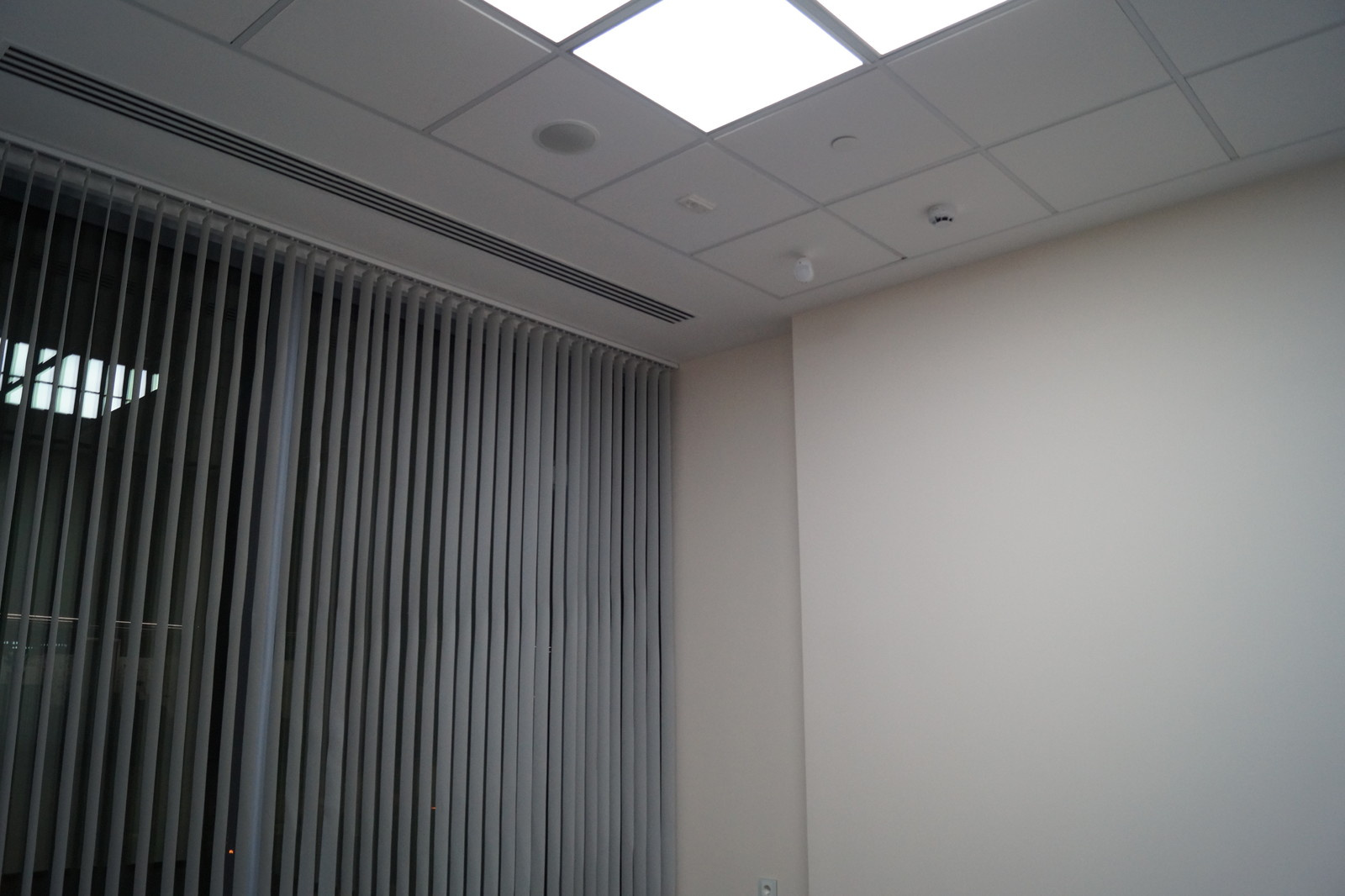 Вентиляция и кондиционирование офисной зоны