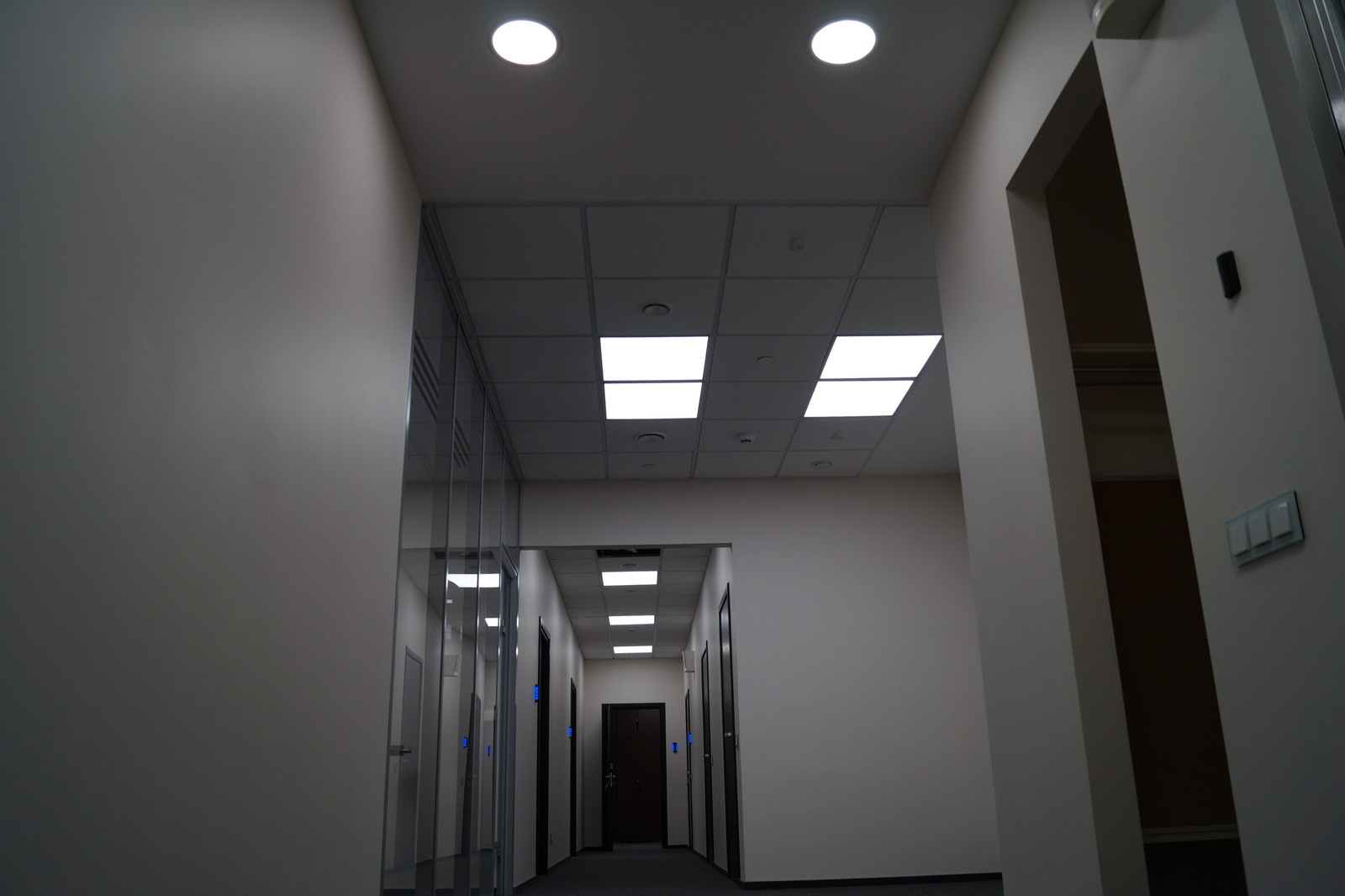 Вентиляция и кондиционирование офисной зоны