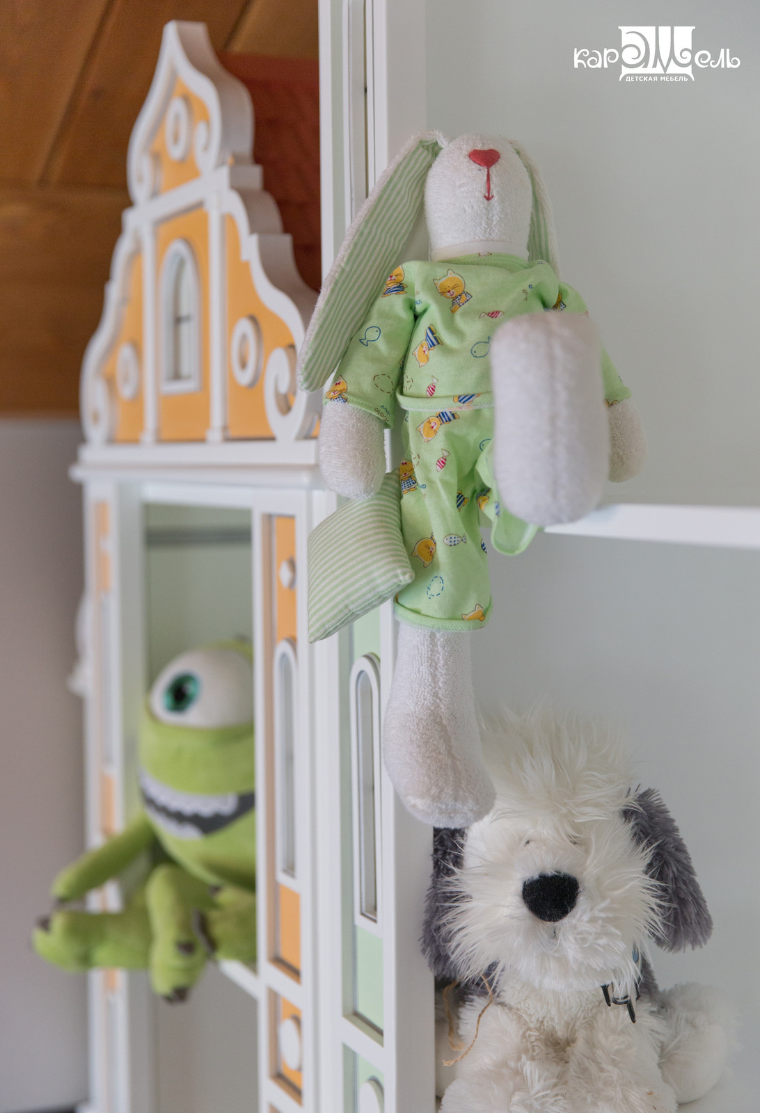 Игровой уголок в детской спальне