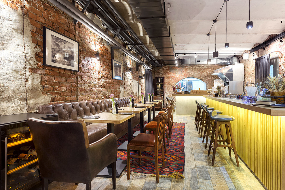 Angel-8. Небольшой бар в Туле.