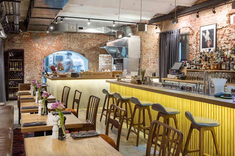 Angel-8. Небольшой бар в Туле.