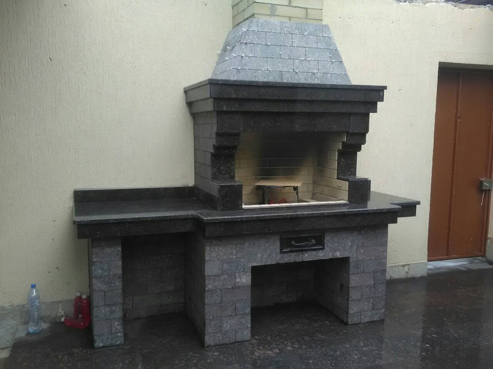 Обложка проекта: Барбекю из гранита