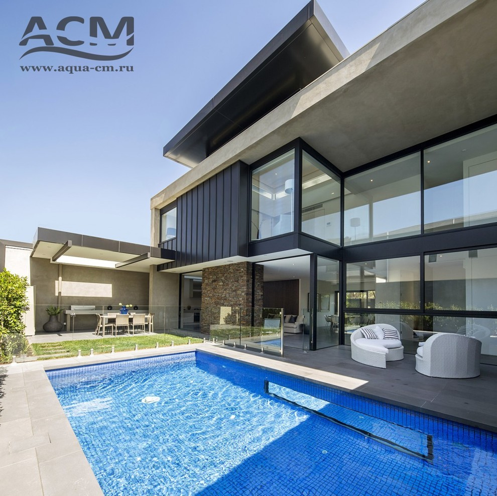 Подводное окно (иллюминатор / борт) в бассейне