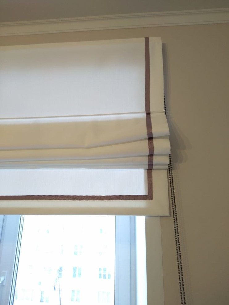 лаконичная римская штора