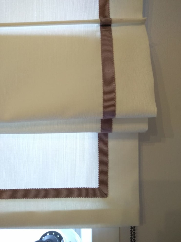 лаконичная римская штора