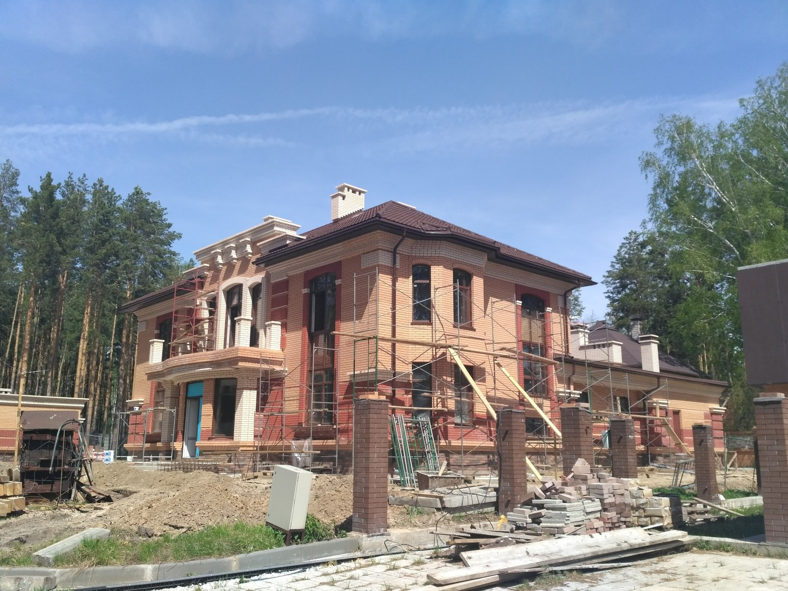 Композитная черепица, частный дом