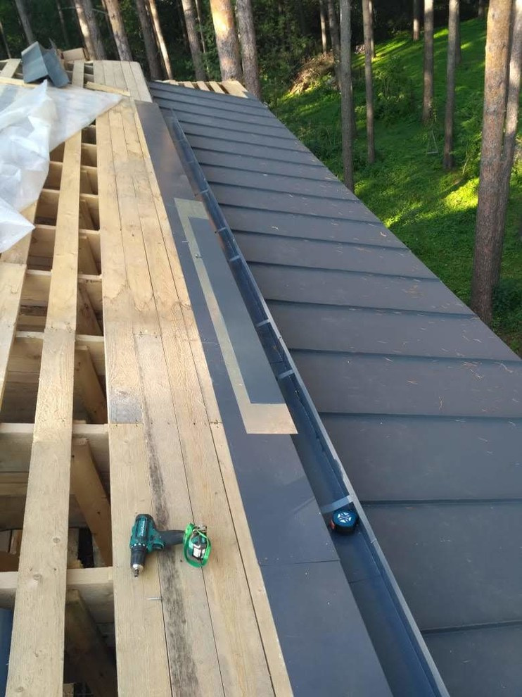 Обложка проекта: фальцевая кровля, реконструкция частного дома