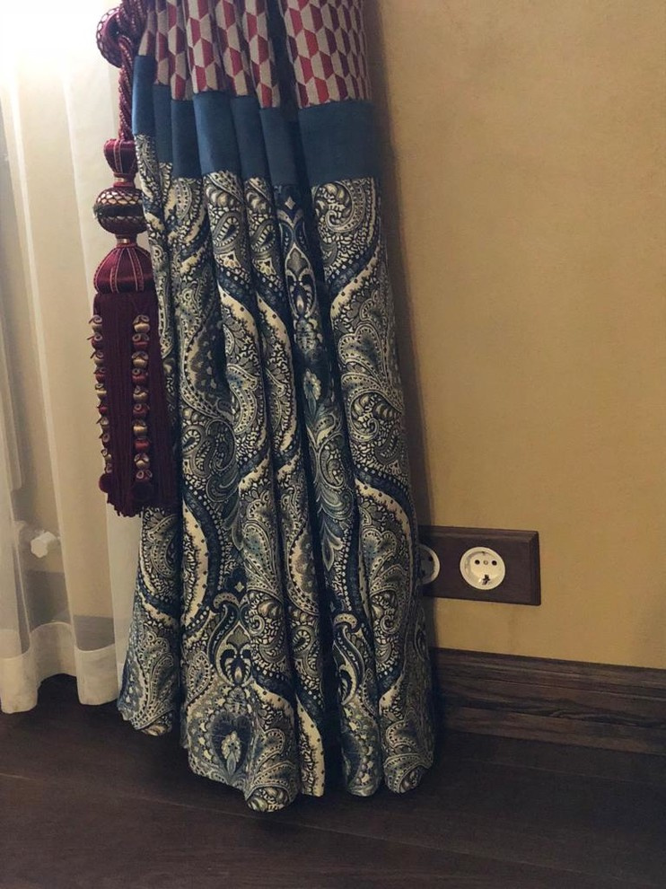 Винтажная электрика Salvador для скрытого монтажа в интерьере загородного дома.