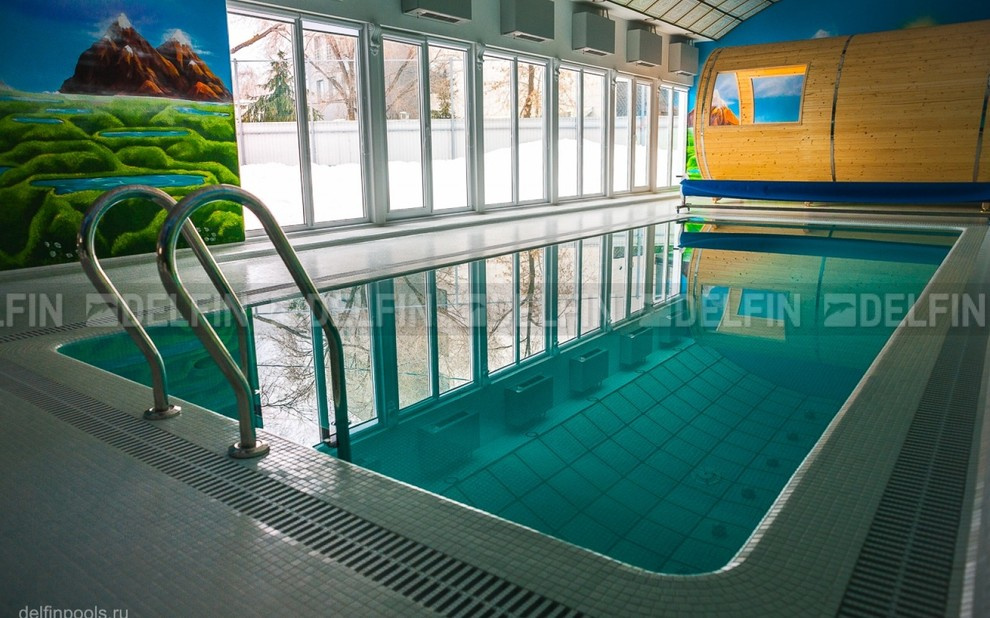 Белоснежный бассейн с диско подсветкой