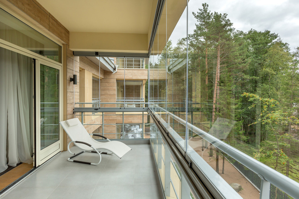 Безрамное остекление МФК Первая Линия. Health Care Resort