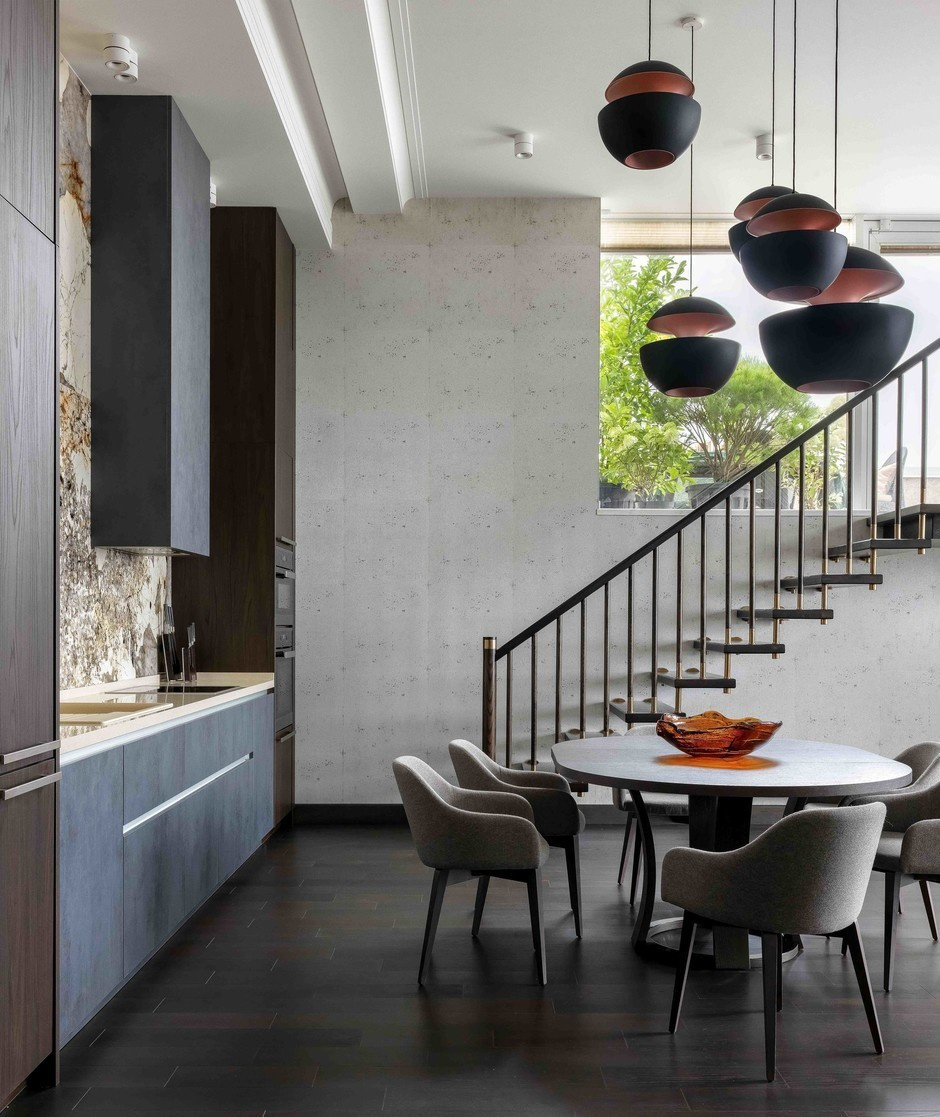 Лампы в пентхаусе в Краснодаре с открытой террасой