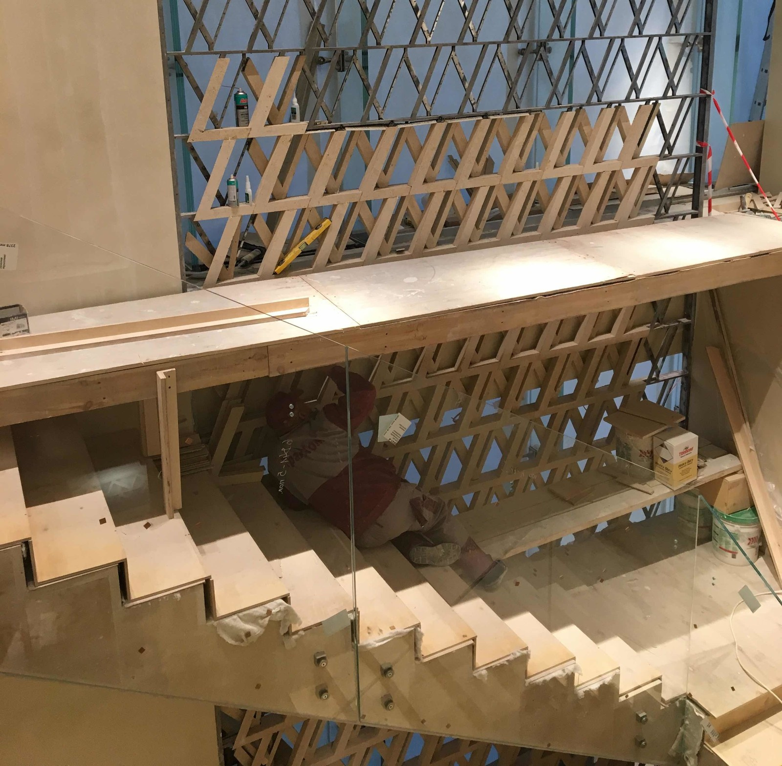 Стена Louis Vuitton