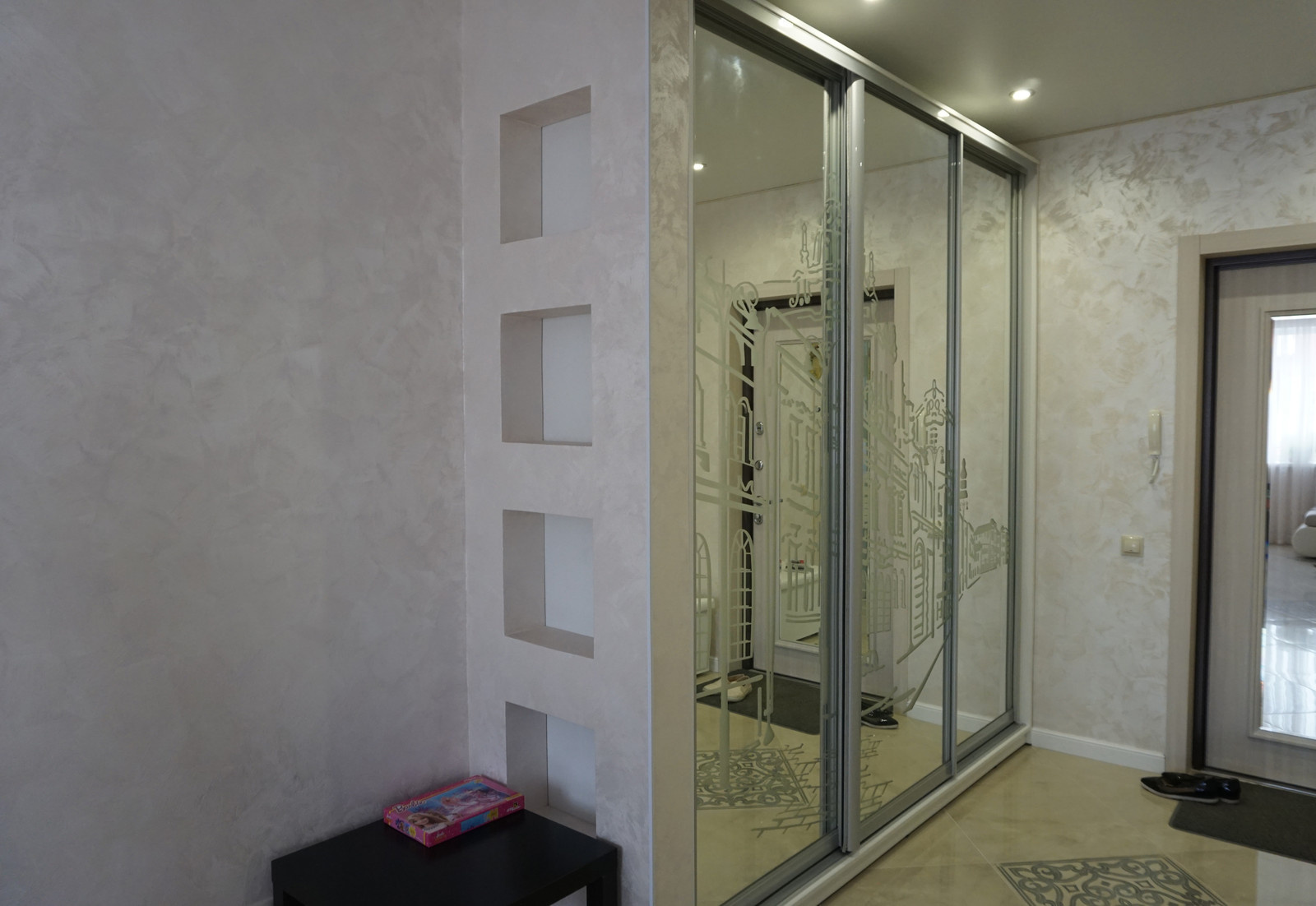 Шкафы, гардеробные