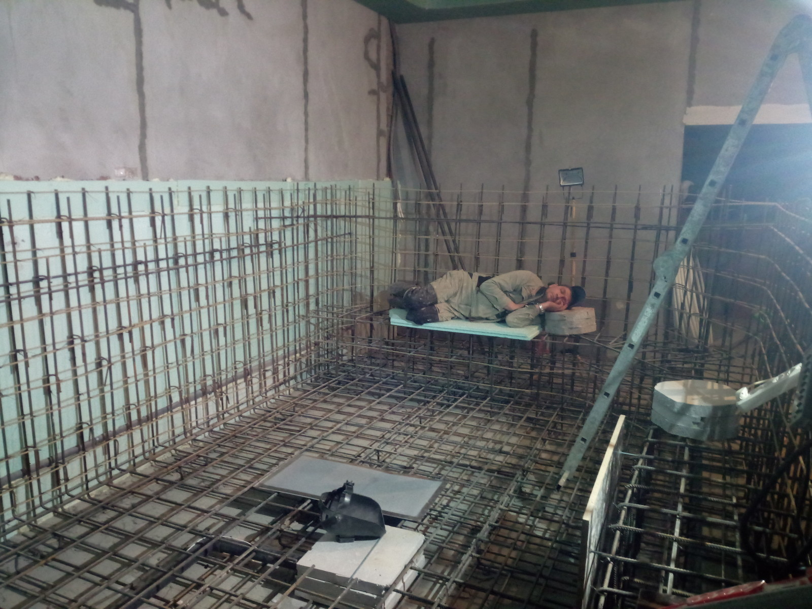 Солдат на привале