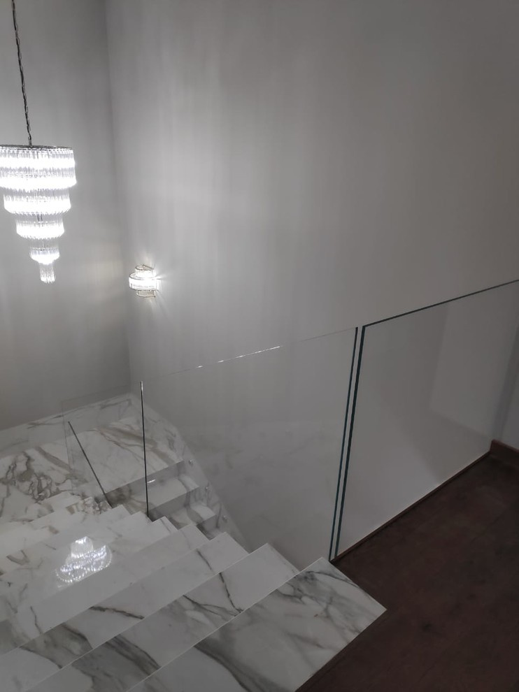 Гранит и стекло - прочность и надежность (2019)