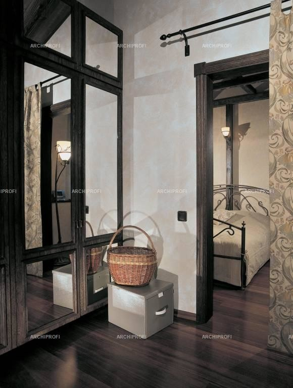 Фишка в стенке