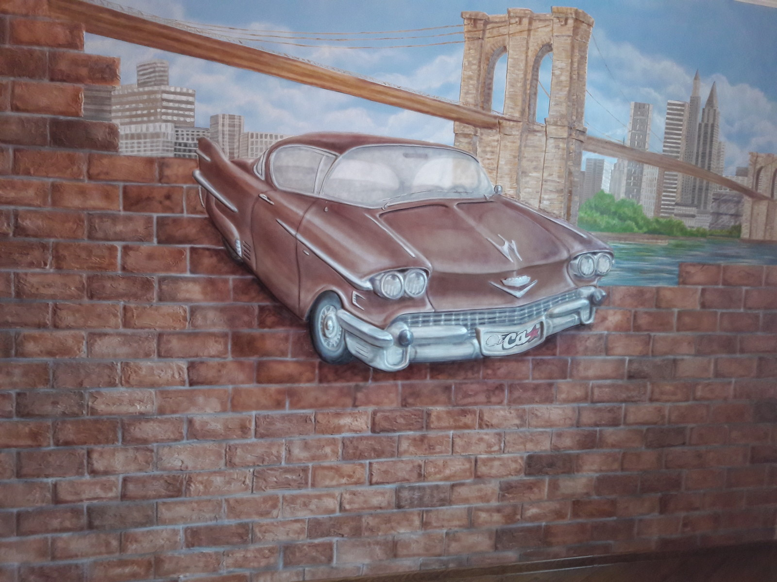 Обложка проекта: Барельеф в комнате подростка