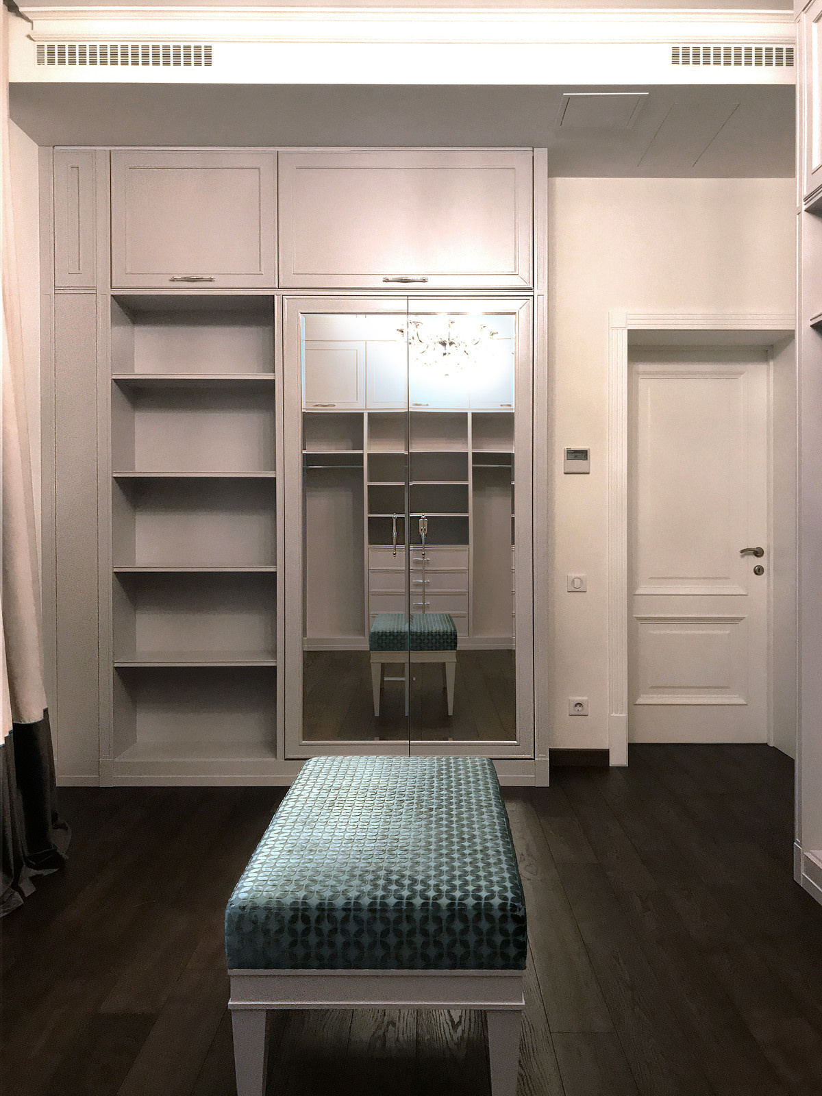 Обложка проекта: Гардеробная комната