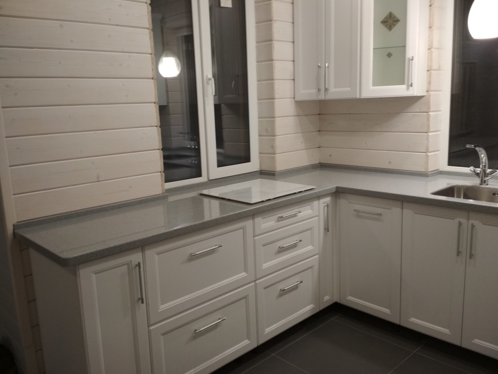 Кухонная столешница из искусственного камня Staron SG420 Sanded Grey