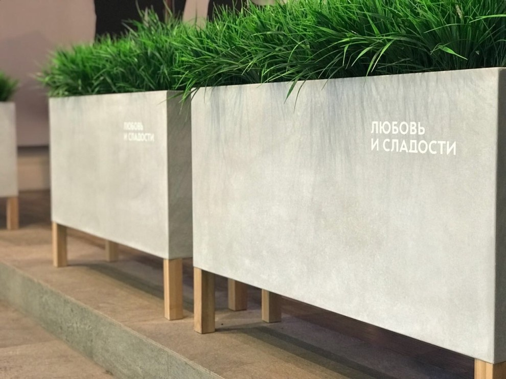 Кашпо из бетона в кофейню "Любовь и Сладости" Москва