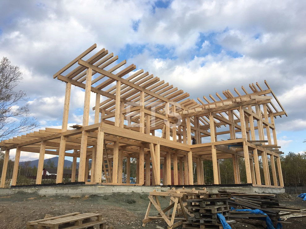 Обложка проекта: Фахверковый дом на Сахалине