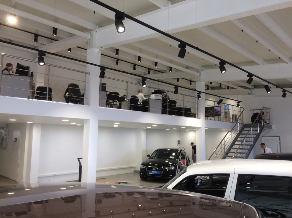 Обложка проекта: Автосалон