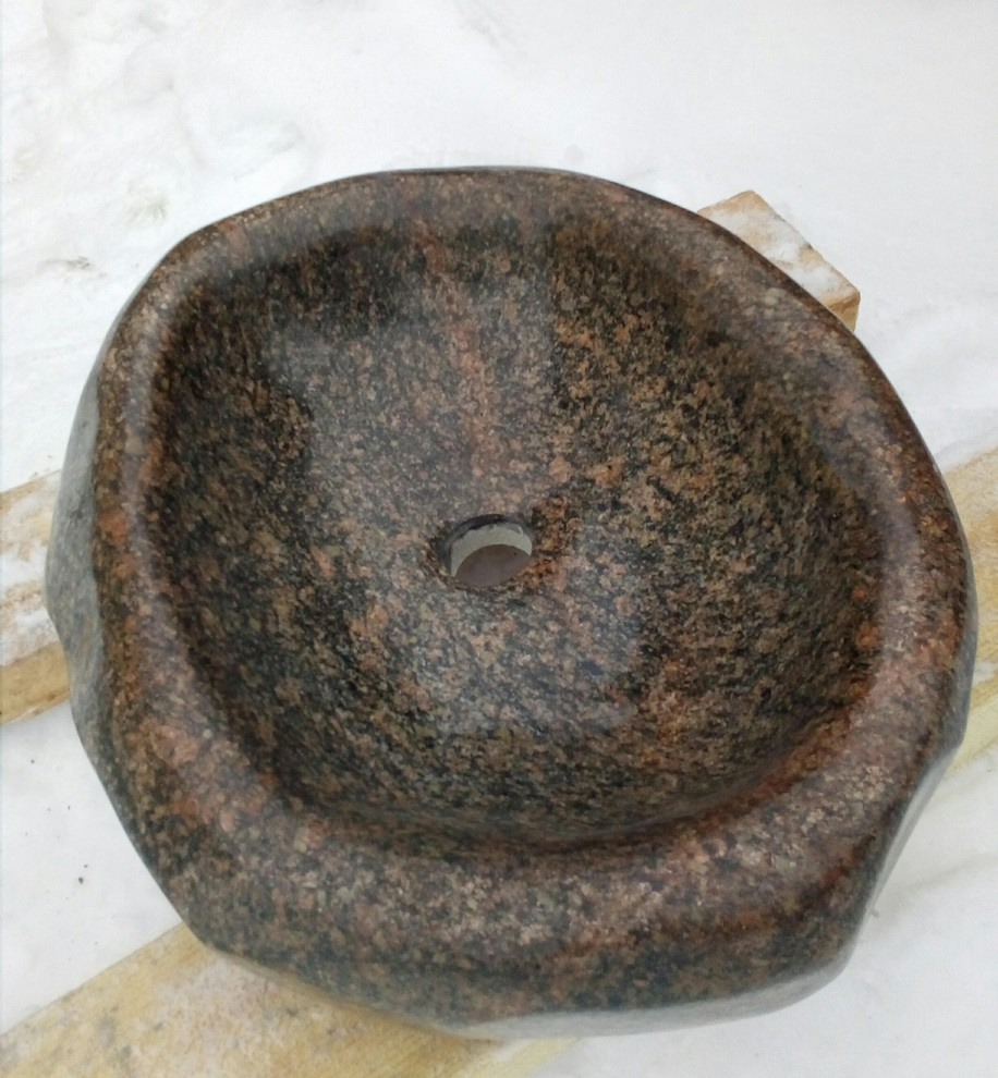 Изготовление раковин из природного камня.