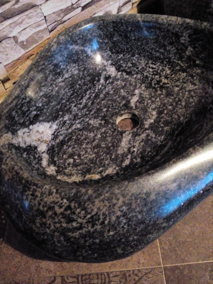 Изготовление раковин из природного камня.