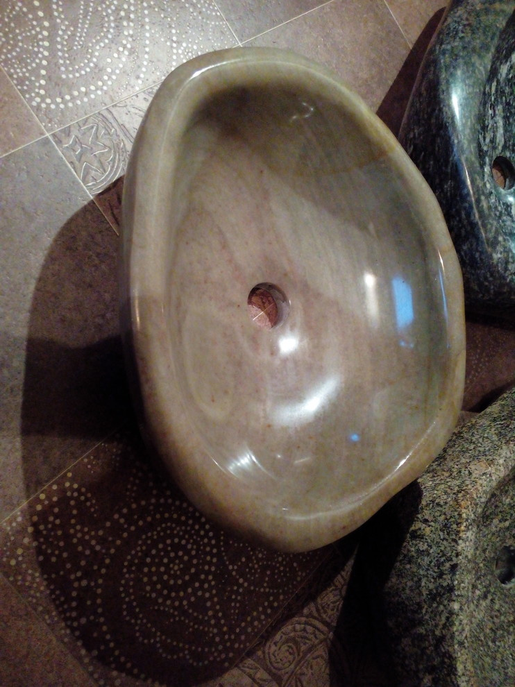 Изготовление раковин из природного камня.