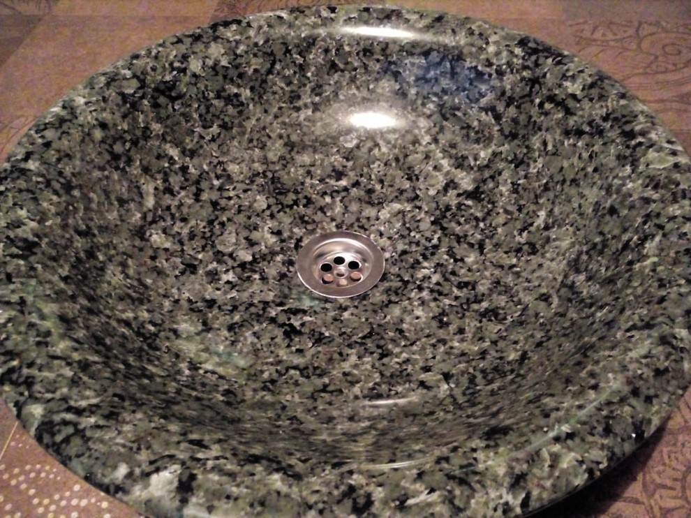 Изготовление раковин из природного камня.