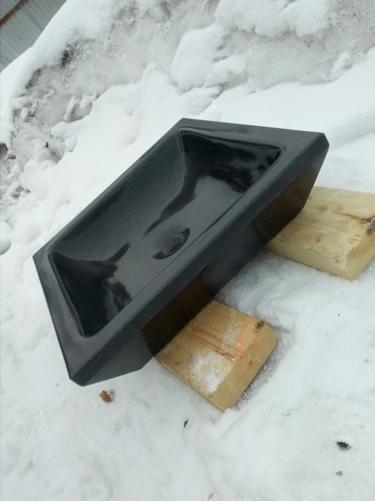 Изготовление раковин из природного камня.