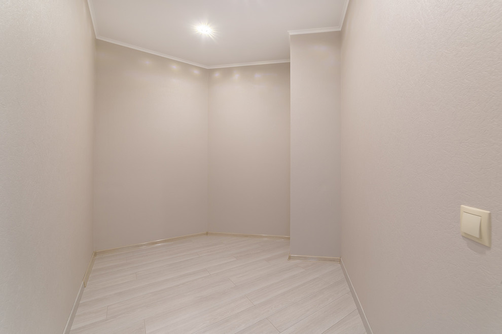 Двух-комнатная квартира в ЖК Раз Два Три (Сочи) в мятных тонах