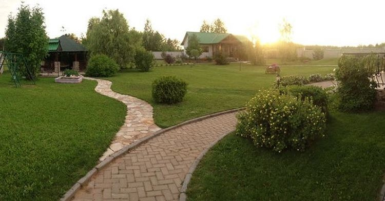 укладка рулонного газона