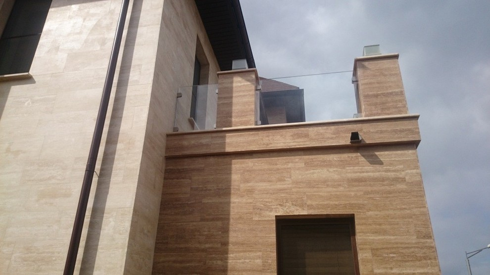 облицовка фасадов травертином из Ирана