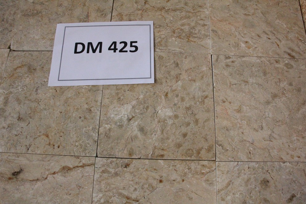 мрамор для пола, стен внутренней отделки